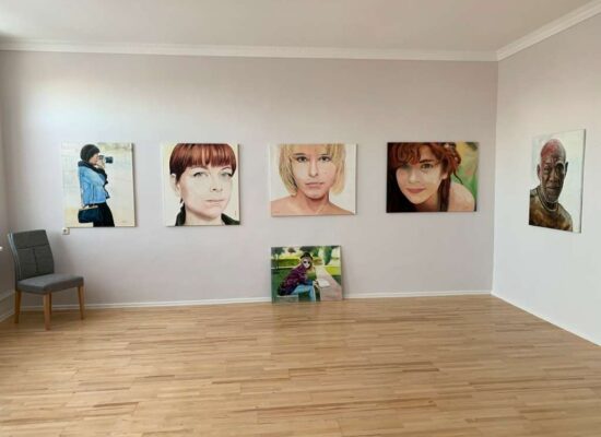 Newsletter 24 - 1 - Ausstellung 23-1 FIgurationen & Genreportraits - Galerie Alte Schule