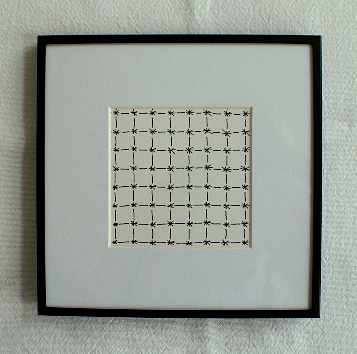 UNVERFÄNGLICHES NETZ von Anna Wiese, Tinte auf Zeichenkarton 10 x 10 cm - Galerie Alte Schule